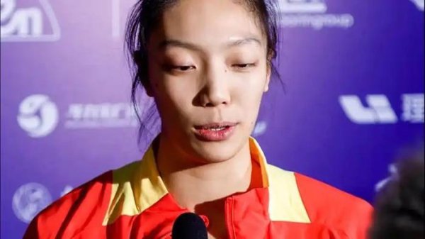 中国女排更新世联赛名单：唐欣范泊宁入选